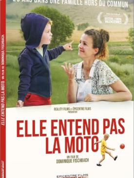 affiche du film Elle entend pas la moto